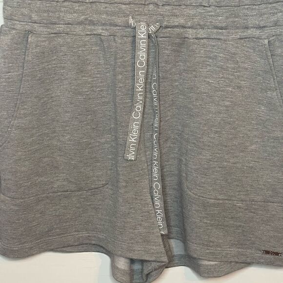 Calvin Klein Women Relaxed Jumpsuit - Picture 3 of 11